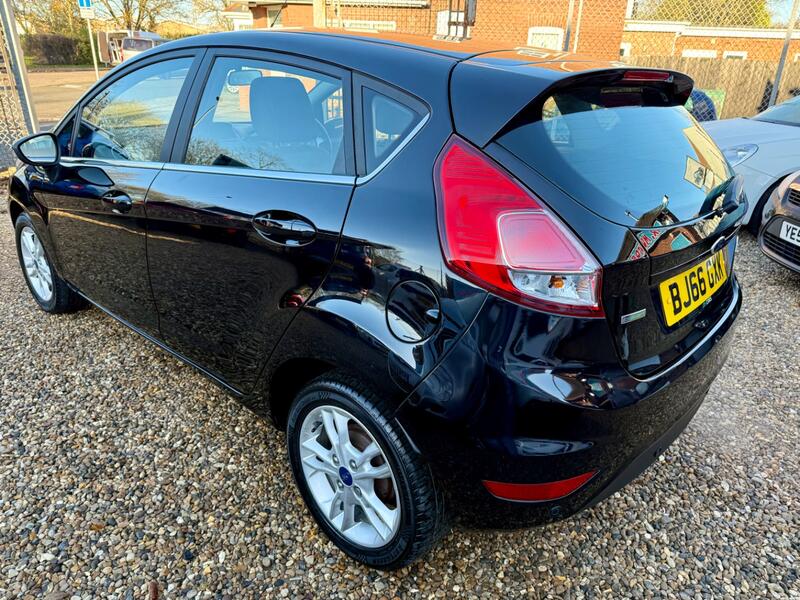 FORD FIESTA