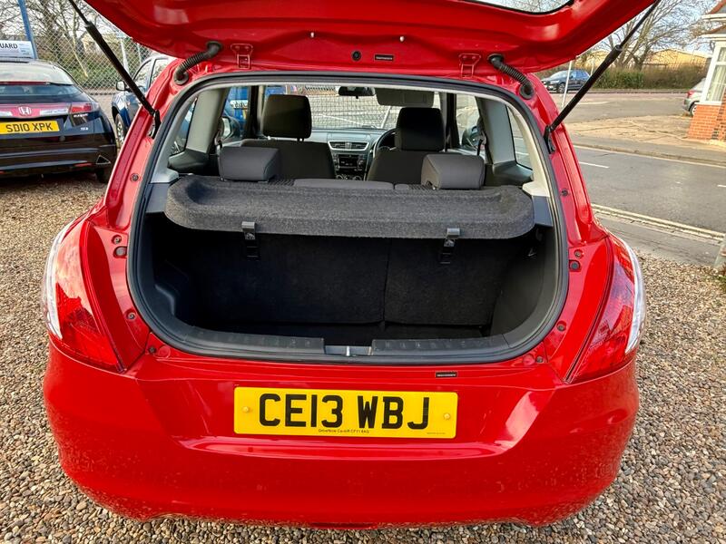 SUZUKI SWIFT