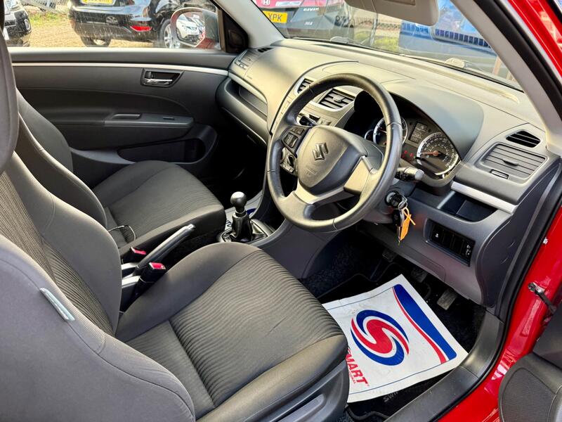 SUZUKI SWIFT