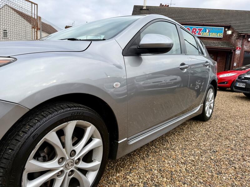 MAZDA MAZDA3
