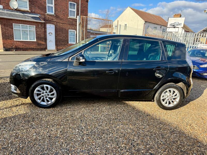 RENAULT SCENIC