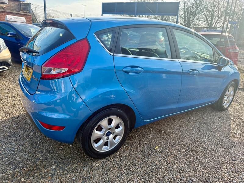 FORD FIESTA