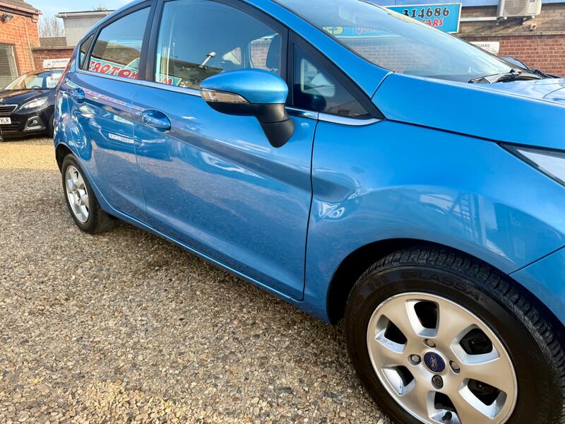 FORD FIESTA