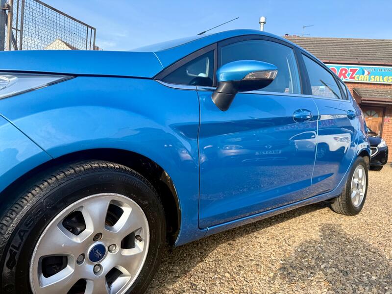 FORD FIESTA