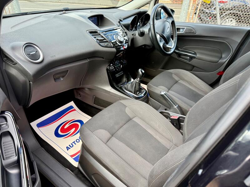 FORD FIESTA