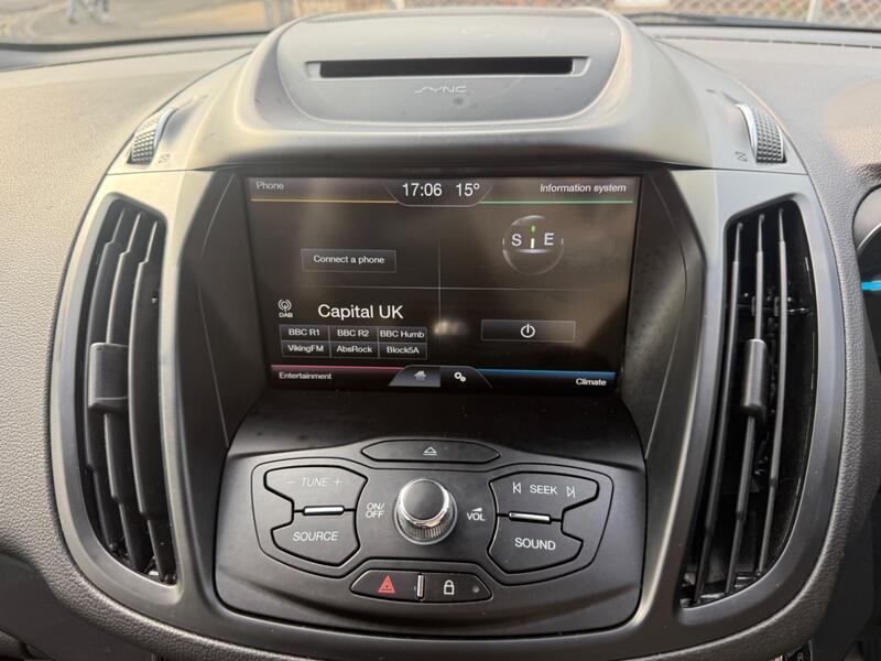 FORD KUGA