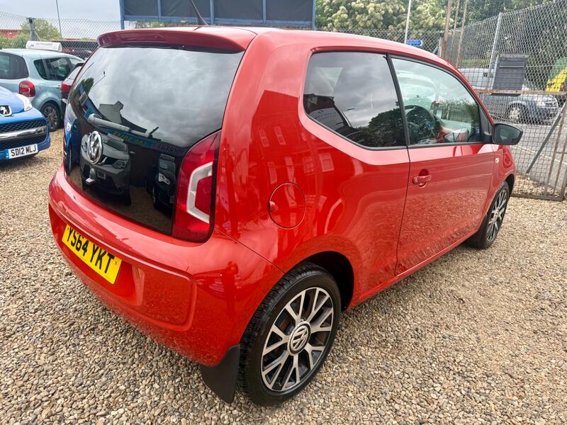 VOLKSWAGEN UP