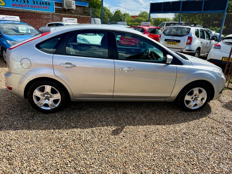 FORD FOCUS