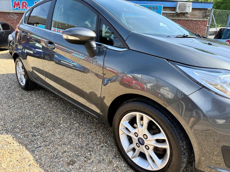 FORD FIESTA