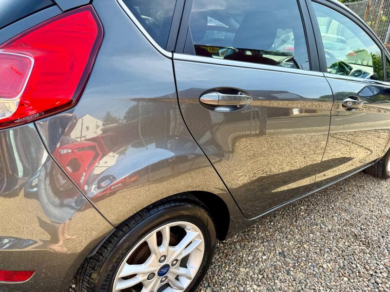 FORD FIESTA