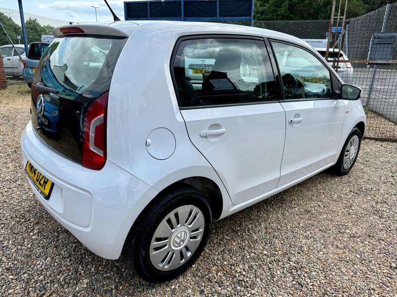 VOLKSWAGEN UP