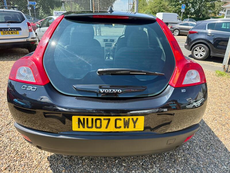 VOLVO C30