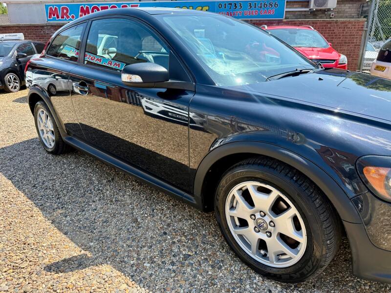 VOLVO C30