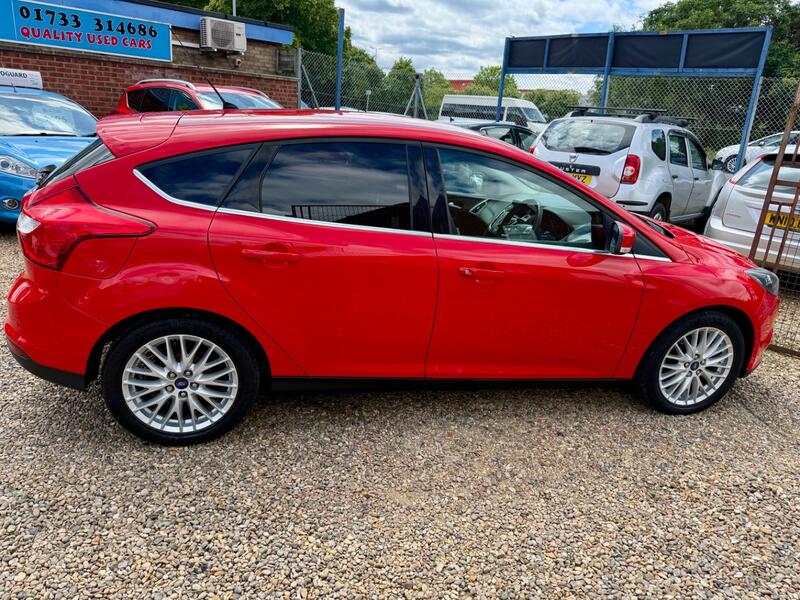 FORD FOCUS
