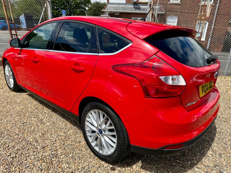 FORD FOCUS