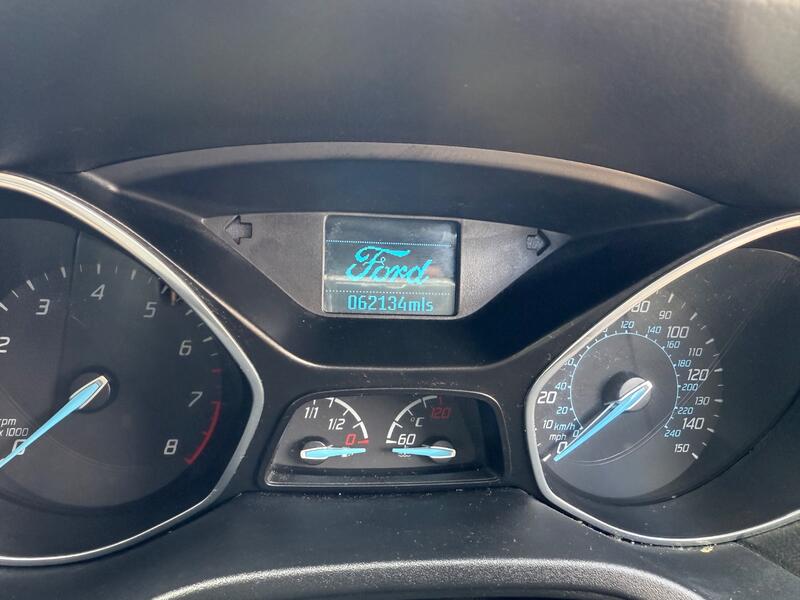 FORD FOCUS