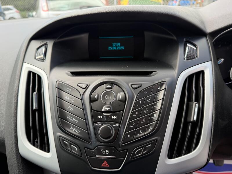 FORD FOCUS