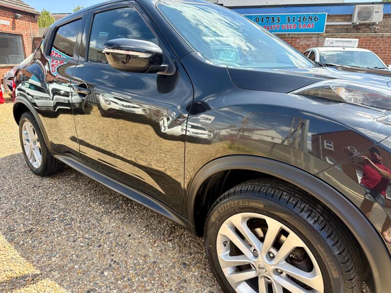 NISSAN JUKE