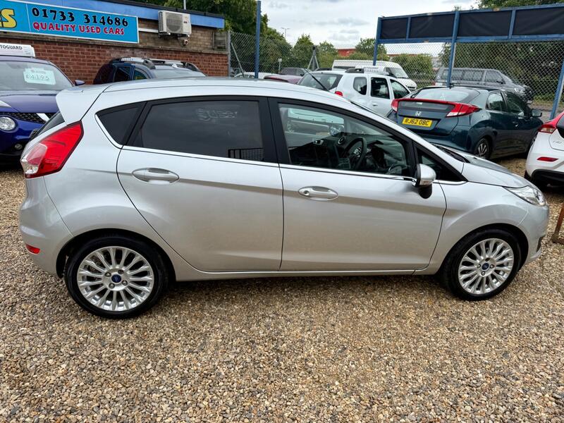 FORD FIESTA