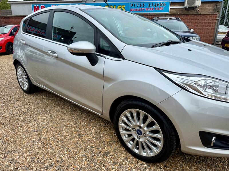 FORD FIESTA