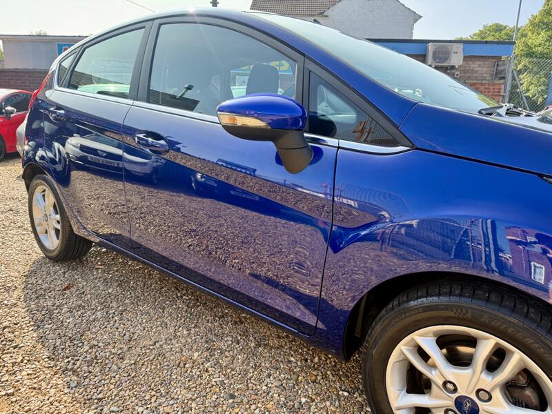 FORD FIESTA