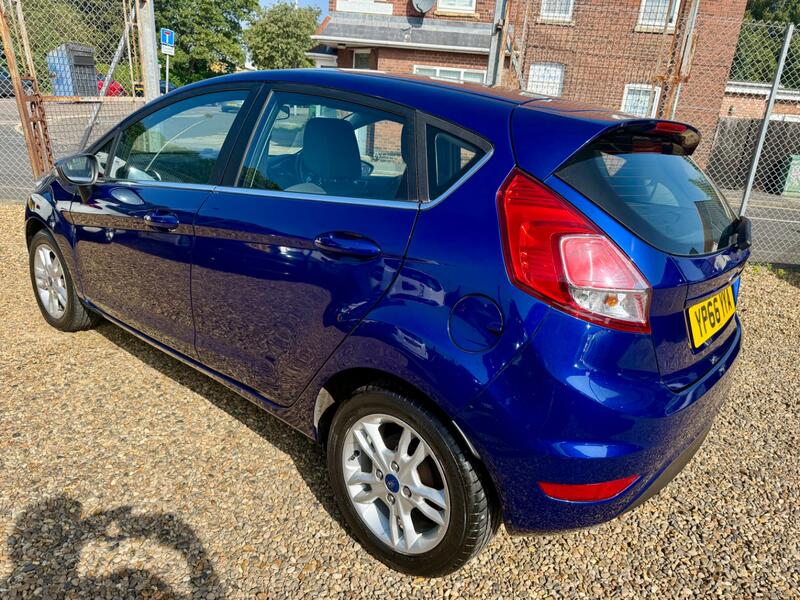 FORD FIESTA
