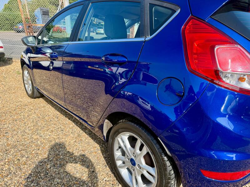 FORD FIESTA