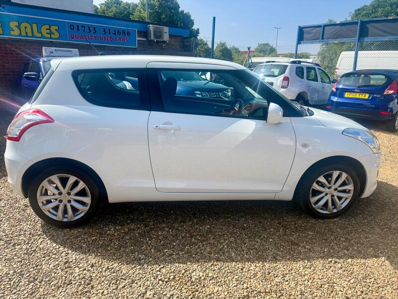 SUZUKI SWIFT