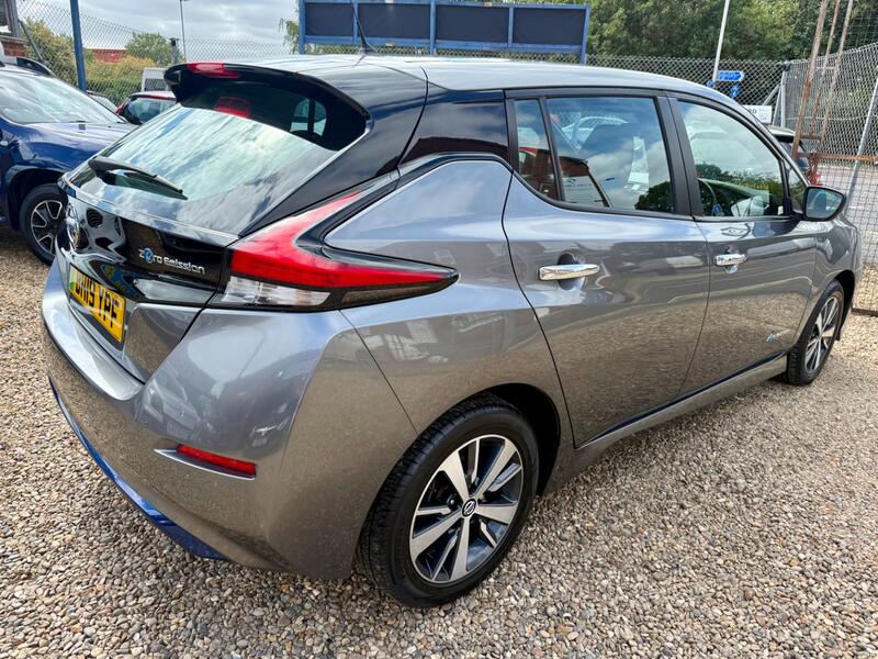 NISSAN LEAF