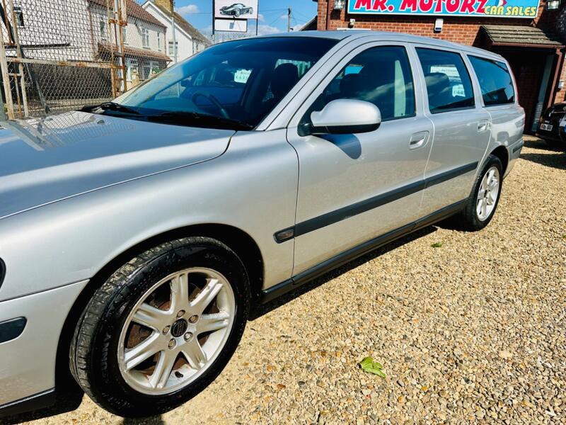 VOLVO V70