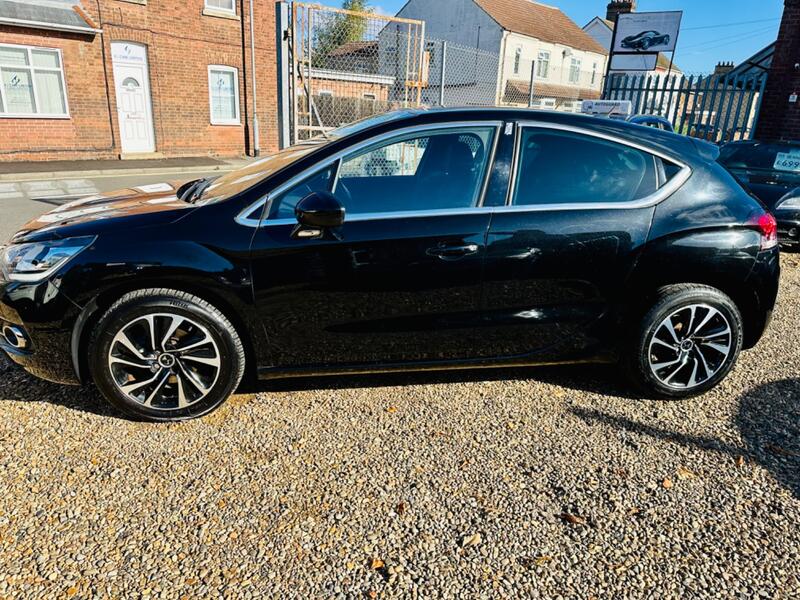 DS AUTOMOBILES DS 4