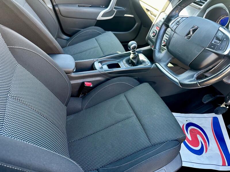 DS AUTOMOBILES DS 4