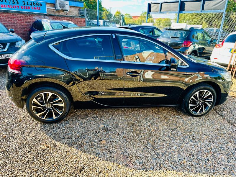 DS AUTOMOBILES DS 4