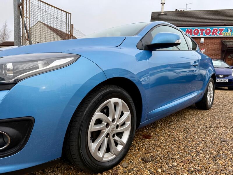 RENAULT MEGANE