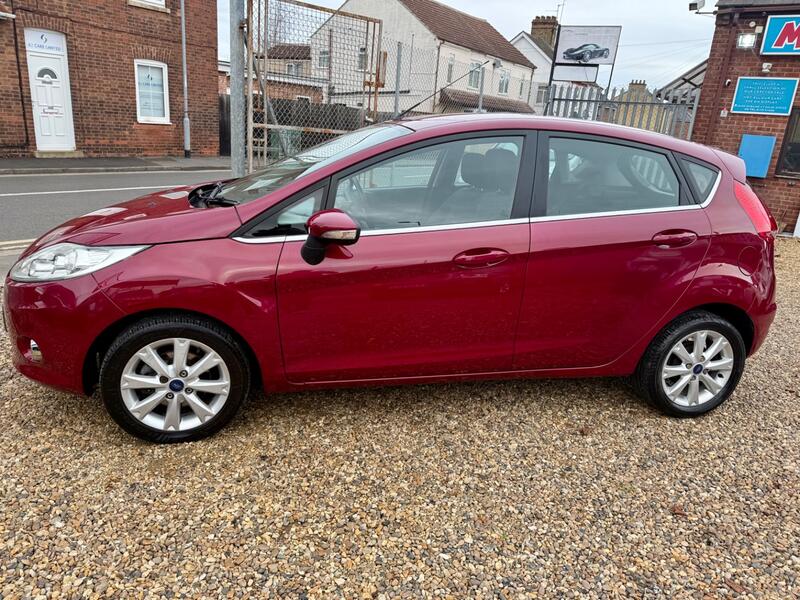 FORD FIESTA