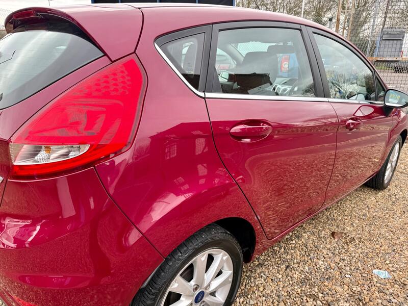 FORD FIESTA