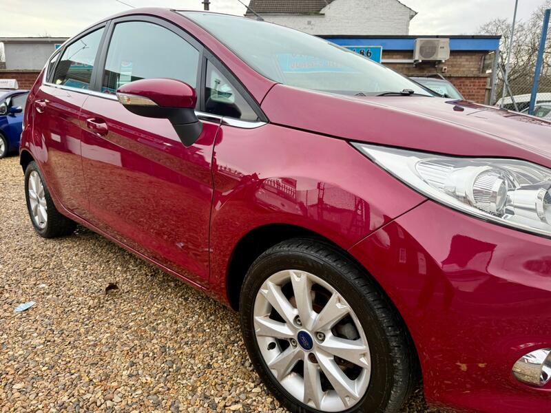 FORD FIESTA