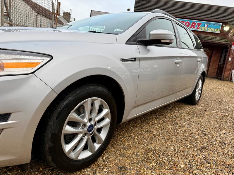 FORD MONDEO