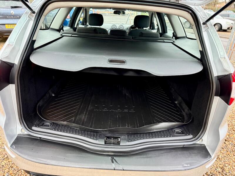 FORD MONDEO