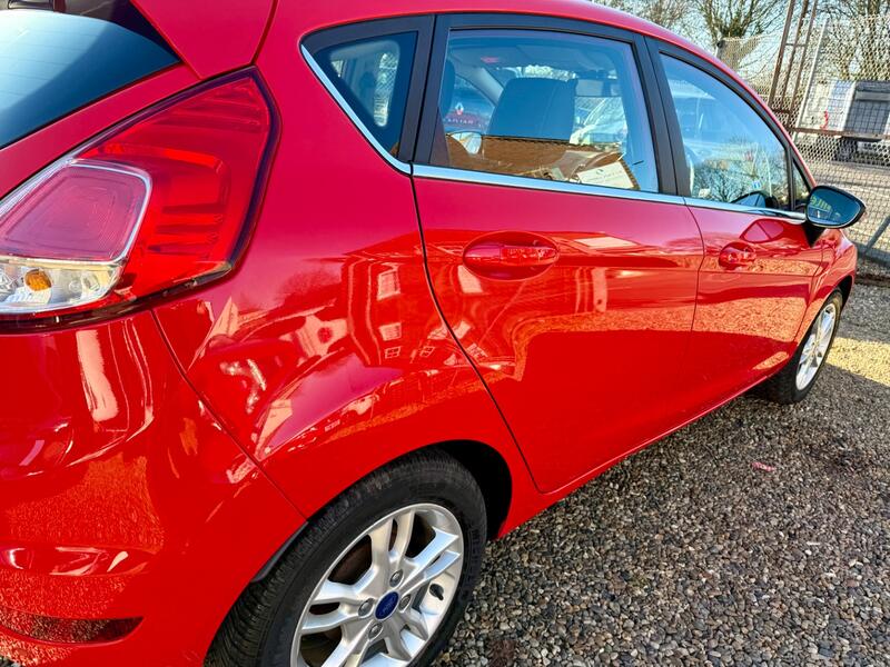 FORD FIESTA