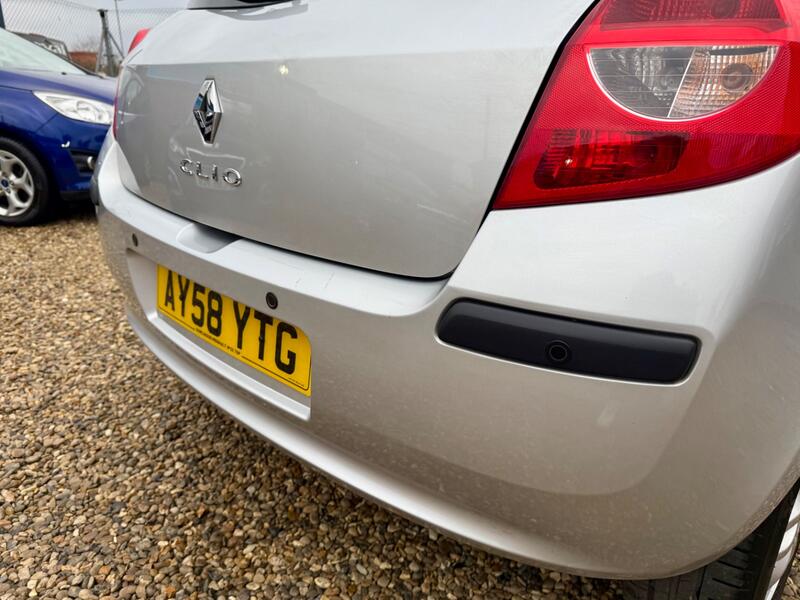 RENAULT CLIO