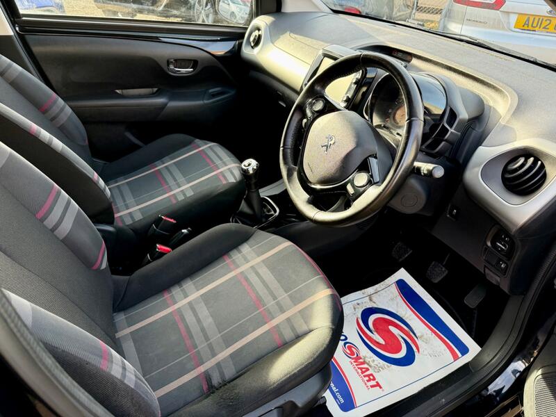 PEUGEOT 108