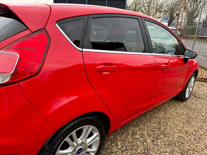 FORD FIESTA