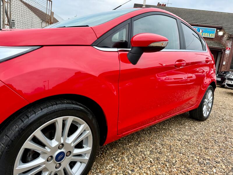FORD FIESTA