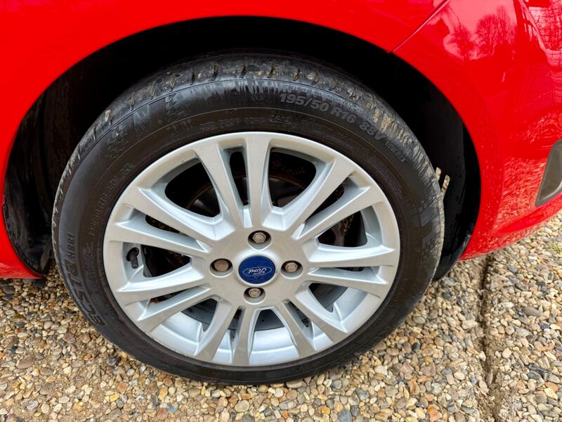 FORD FIESTA