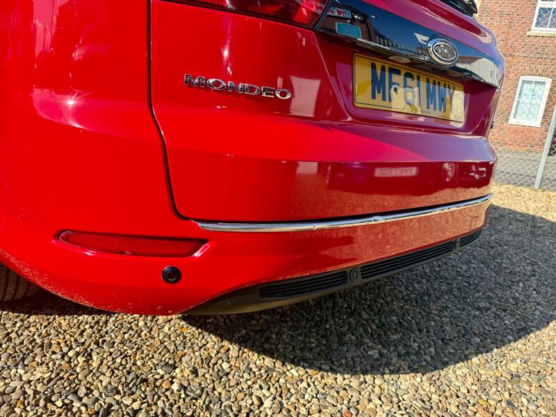 FORD MONDEO