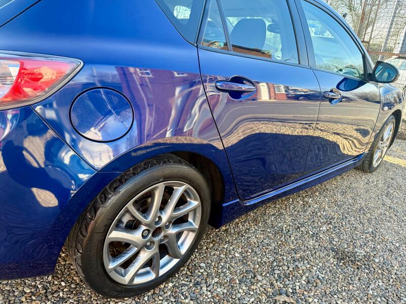 MAZDA MAZDA3