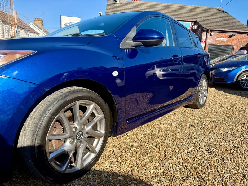 MAZDA MAZDA3