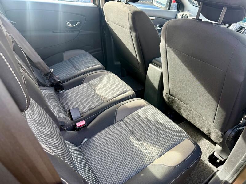 RENAULT SCENIC