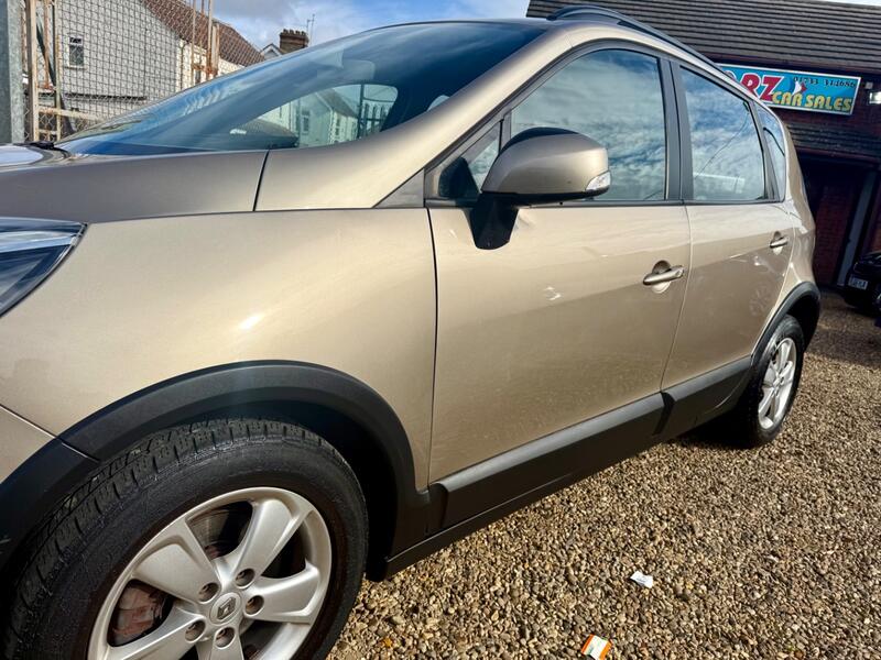 RENAULT SCENIC
